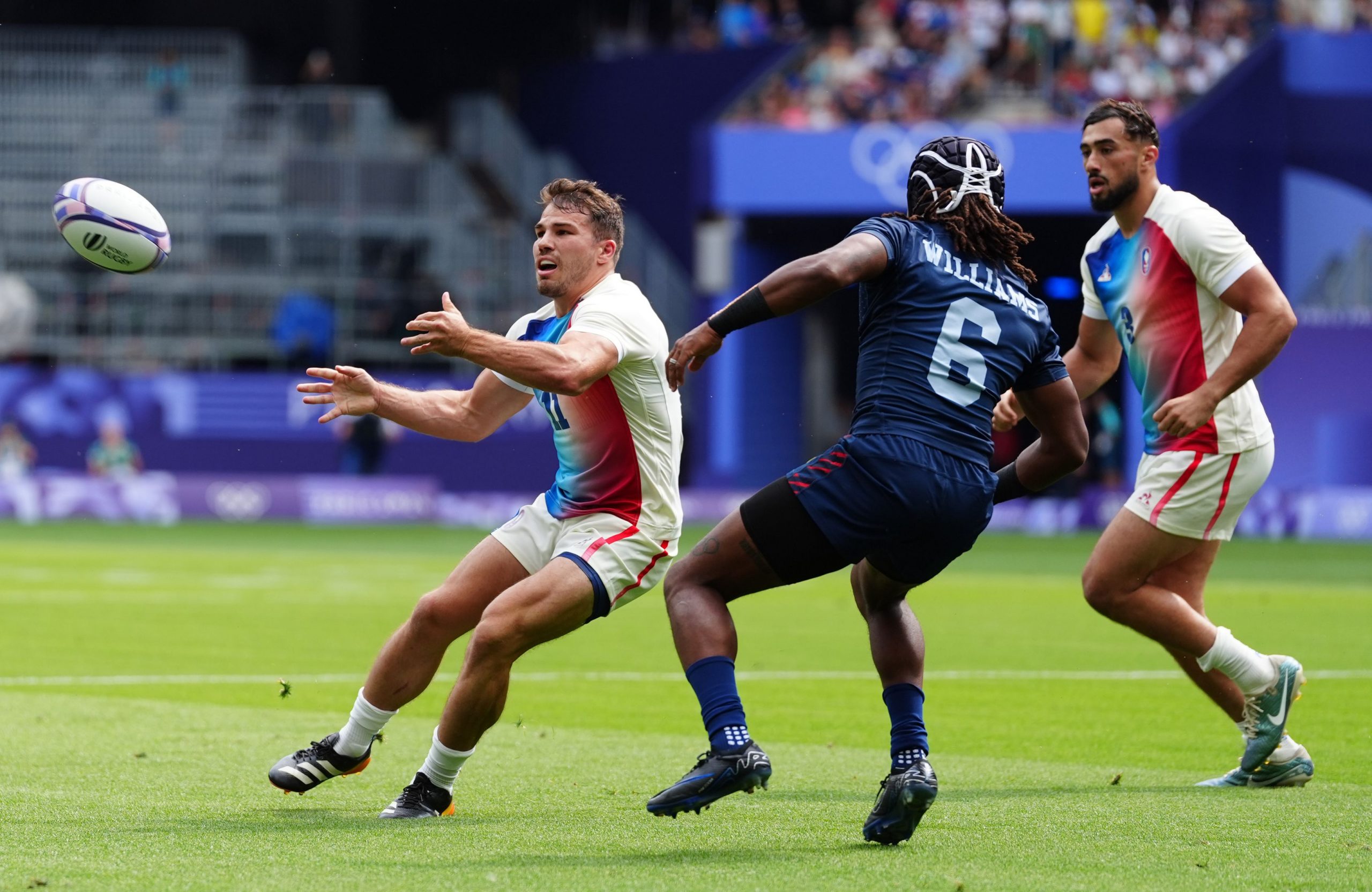 https://www.rugby-transferts.com/wp-content/uploads/2024/07/Antoine-Dupont-scaled.jpg
